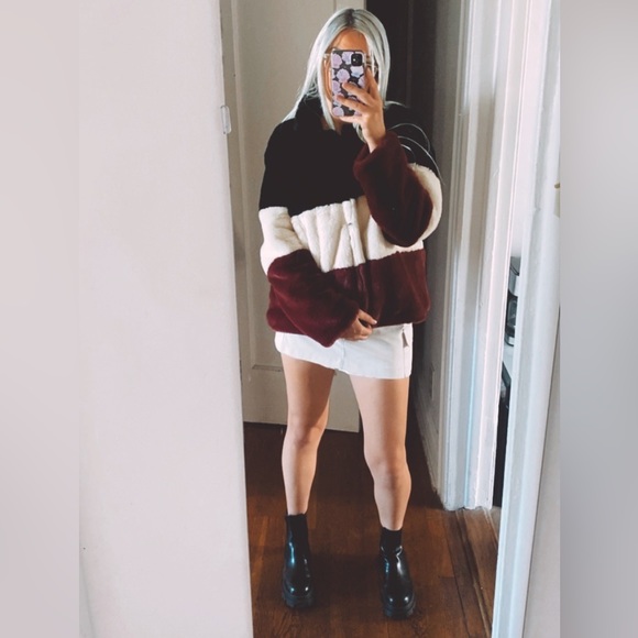 Near & Dear Jackets & Blazers - Near & Dear Faux Fur Coat / Jacket